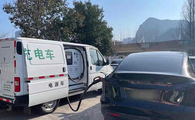 化德汽车搭电